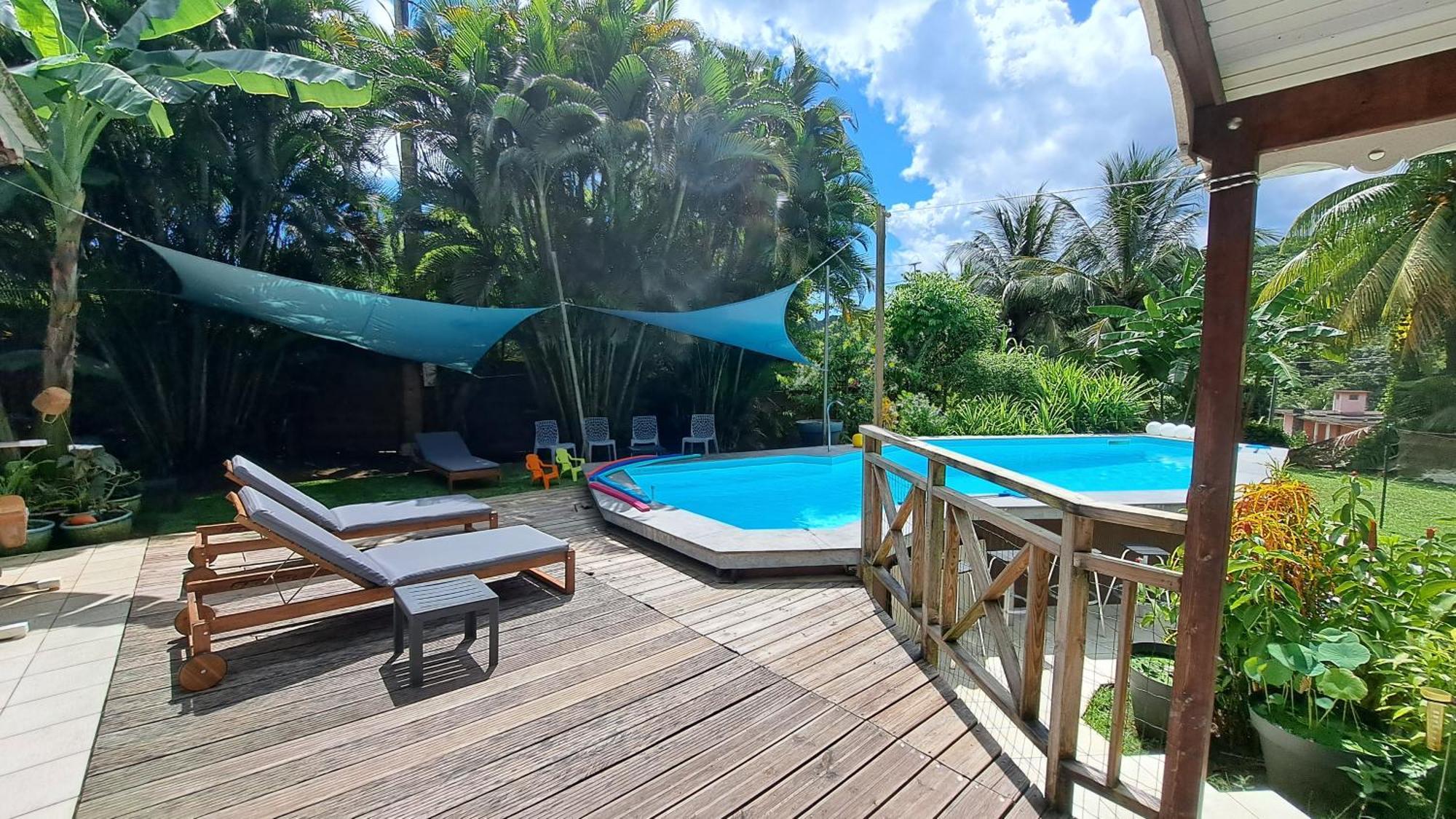 Bed And Breakfast - Chez Nous เลอ ลามองแตง ภายนอก รูปภาพ